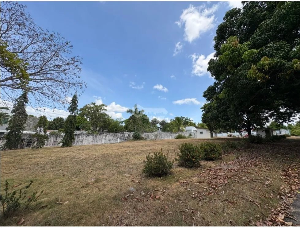 SE VENDE TERRENO FRENTE AL MAR EN CORONADO IDEAL PARA DESARROLLO