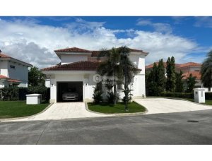 Single Family House for sale in Costa Su...