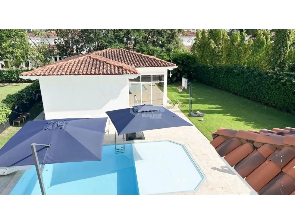 SANTA MARIA FAIRWAY ESTATE CASA DE LUJO AMOBLADA 800M