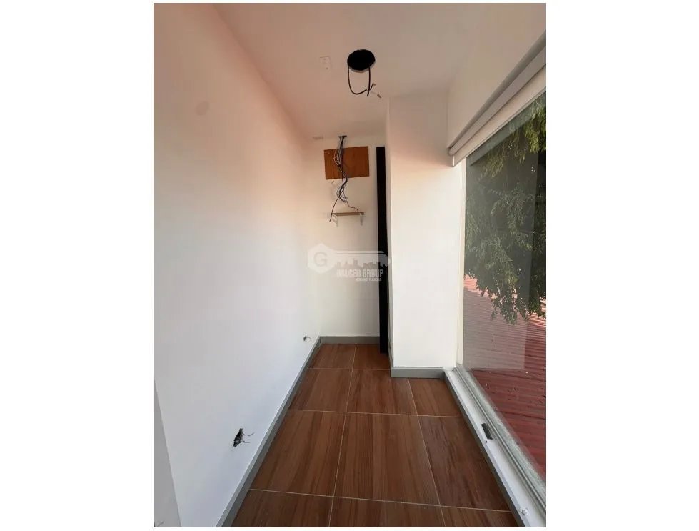 LOCAL CON TERRAZA SAN FRANCISCO 170M PLAZA CORNER 68