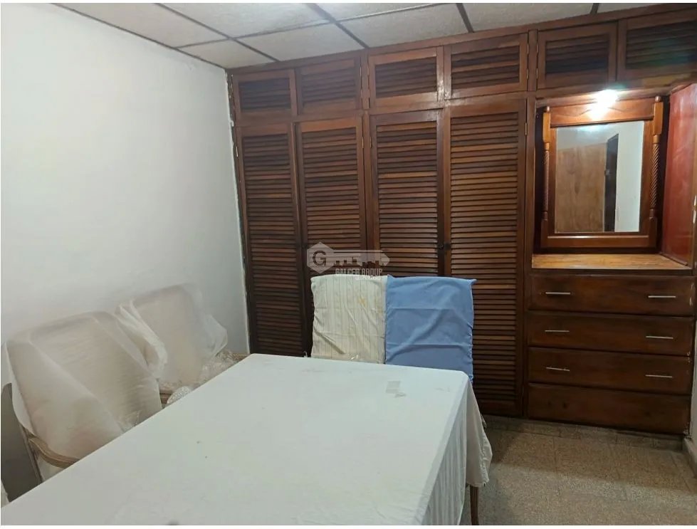 SE VENDE CASA BETANIA 285M 5 HABITACIONES TERRAZA AMPLIA CERCADA