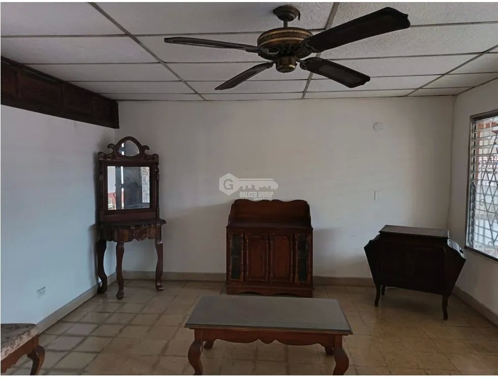 SE VENDE CASA BETANIA 285M 5 HABITACIONES TERRAZA AMPLIA CERCADA