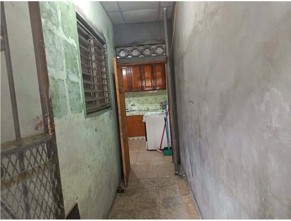 SE VENDE CASA BETANIA 285M 5 HABITACIONES TERRAZA AMPLIA CERCADA
