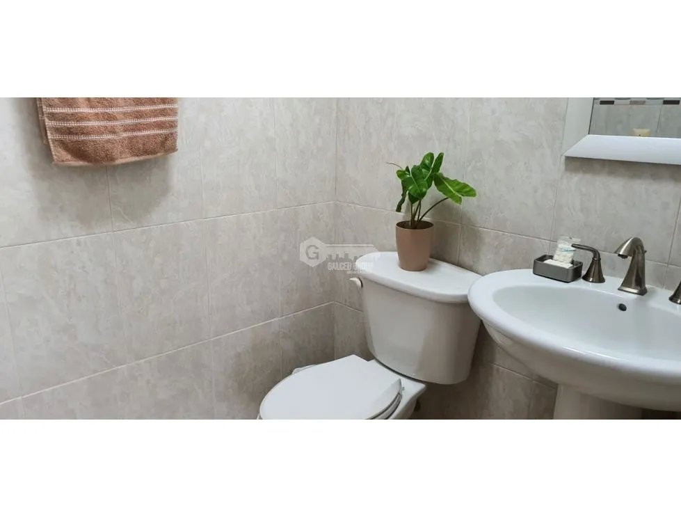 SE VENDE CASA CORONADO BOULEVARD 4 HABITACION 1000M AMOBLADA PISCINA