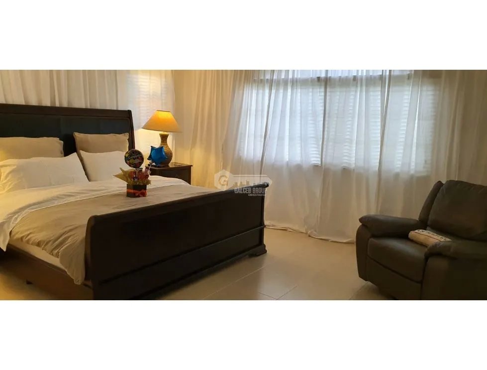 SE VENDE CASA CORONADO BOULEVARD 4 HABITACION 1000M AMOBLADA PISCINA