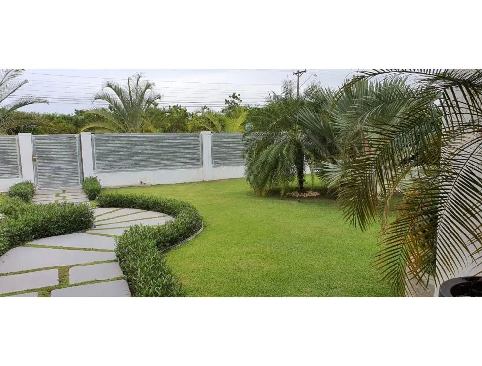 SE VENDE CASA CORONADO BOULEVARD 4 HABITACION 1000M AMOBLADA PISCINA
