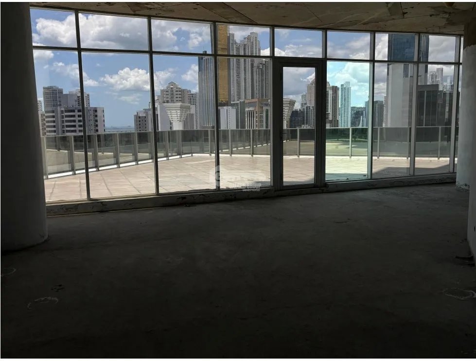 CALLE 50 / REVOLUTION F&F TOWER TORNILLO / MEZZANINE / 873M