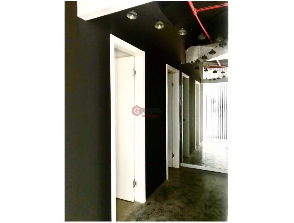 OFICINA / CALLE 50 / REVOLUTION F&F TOWER / 156M / AIRE CENTRAL