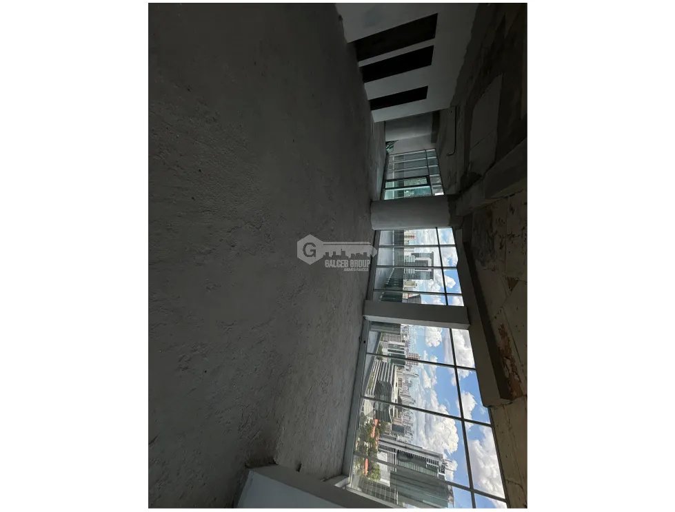 TORNILLO / REVOLUTION F&F TOWER / MEZZANINE / CALLE 50 / 291M