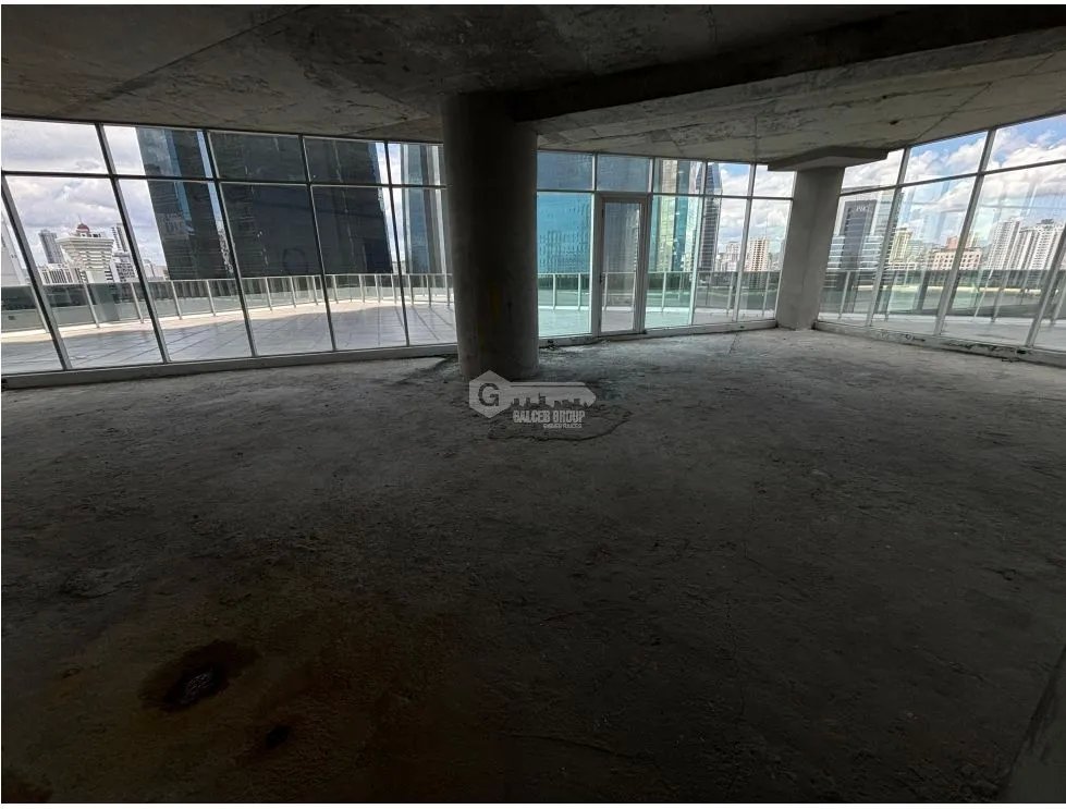 TORNILLO / REVOLUTION F&F TOWER / MEZZANINE / CALLE 50 / 291M