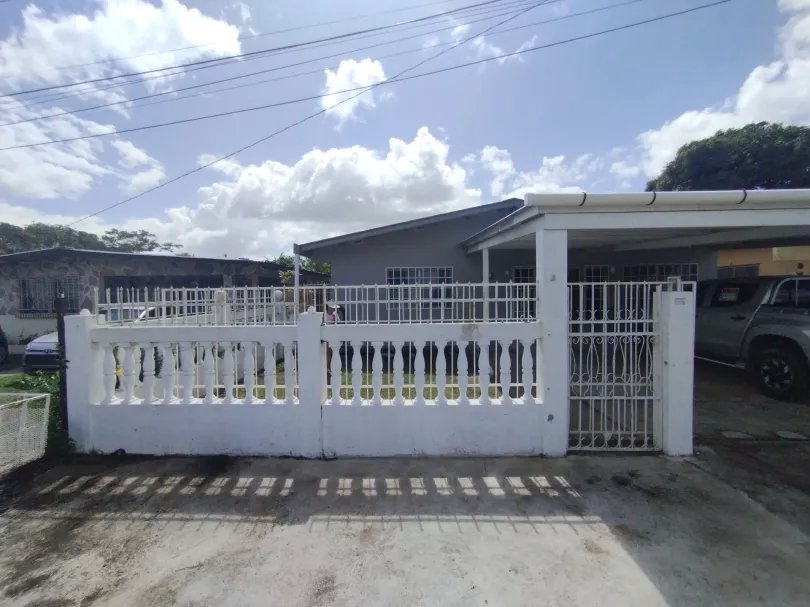 Single Family Detached For Sale in Barriada Cuarto Centenario