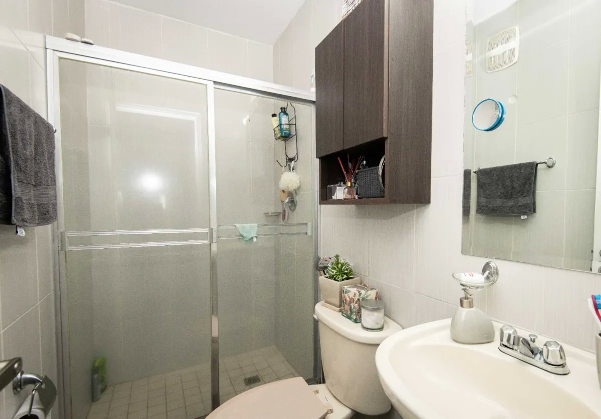 Se vende apartamento amoblado en el PH San Francisco Bay