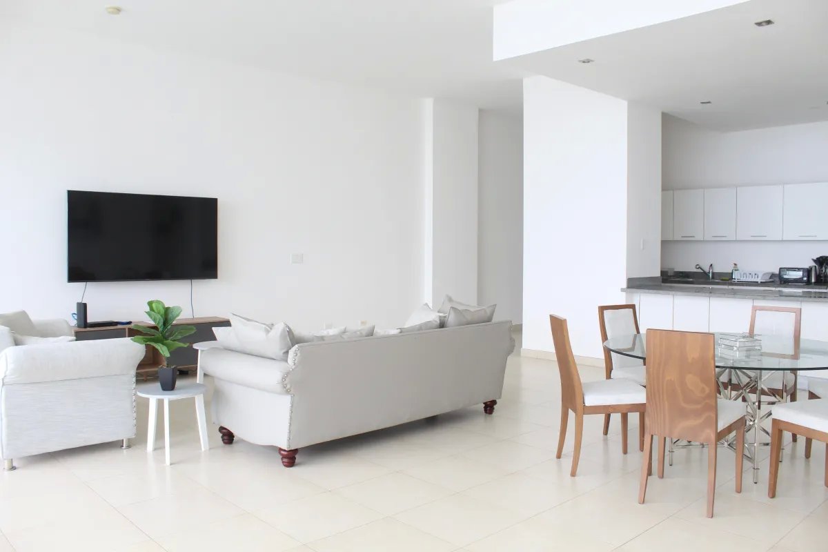 Alquiler de apartamento amoblado en P.H WATERS ON THE BAY, Panamá