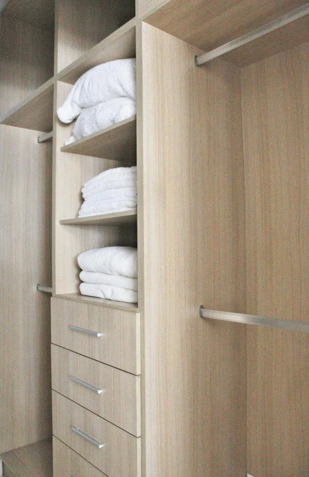 Apartment For Rent in Avenida Balboa Panamá