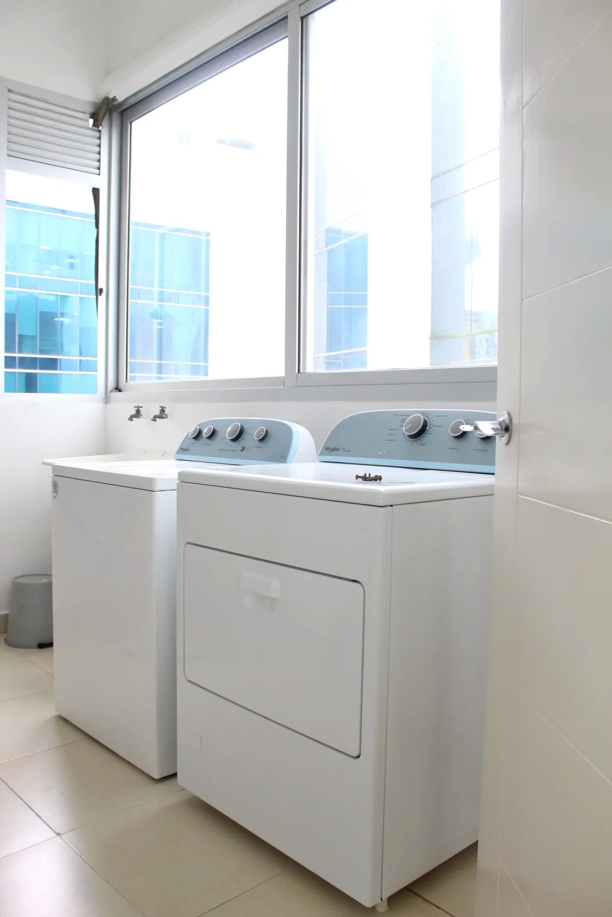 Apartment For Rent in Avenida Balboa Panamá