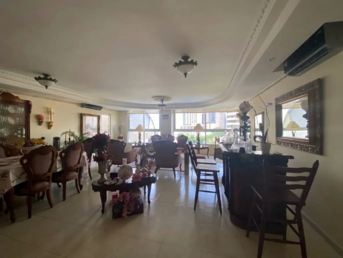 Venta de apartamento en PH Pacific Star, Punta Pacífica