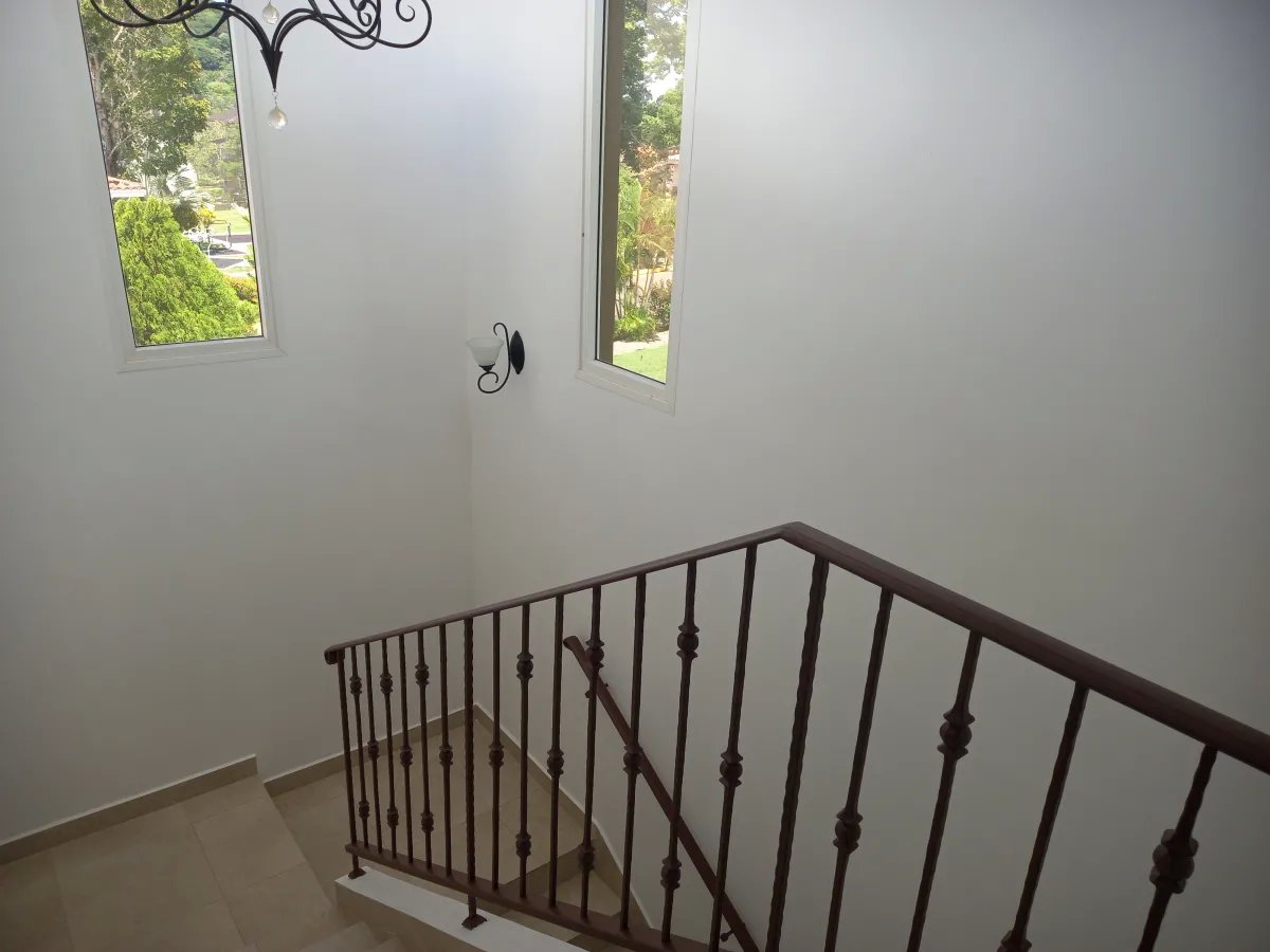 Venta de Casa Reposeida en PH Tucan Country Club, Cocolí, Panamá