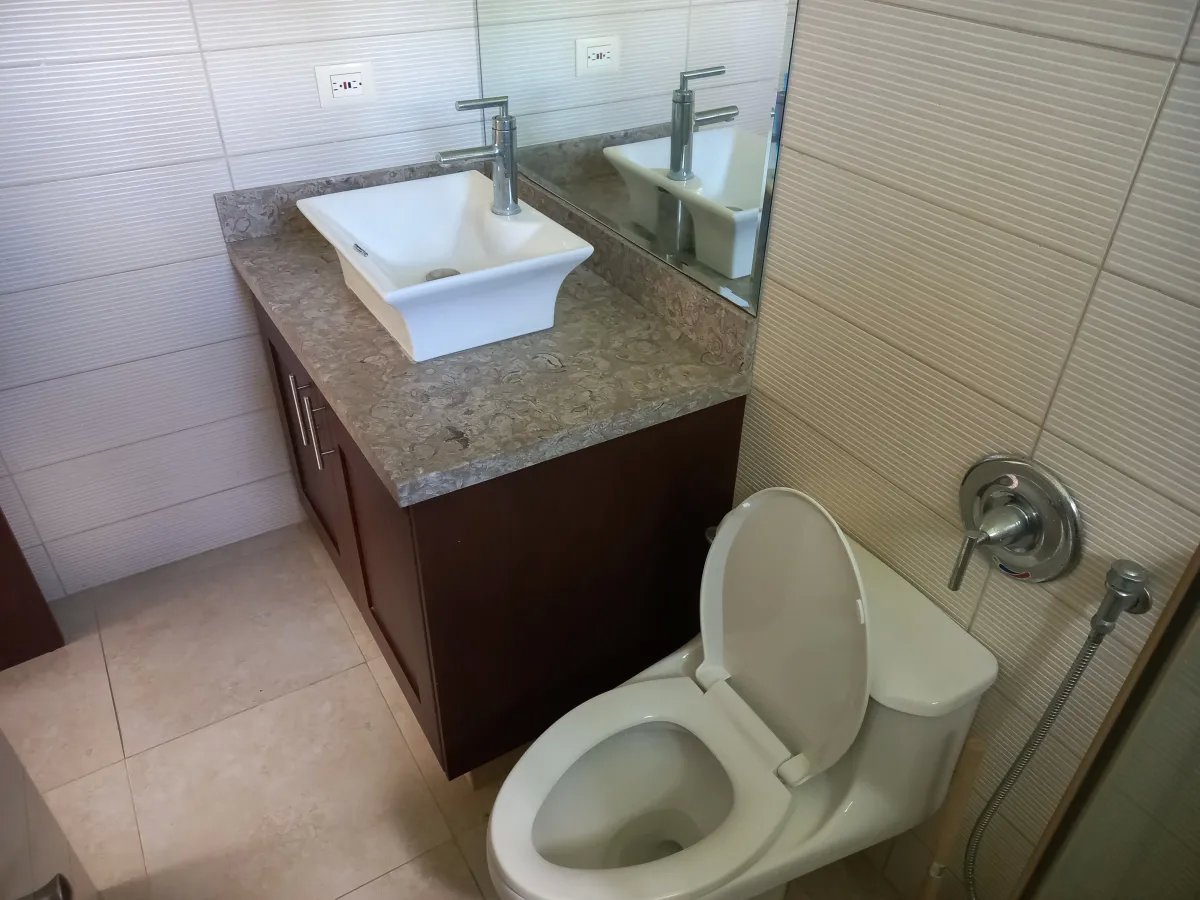 Venta de Casa Reposeida en PH Tucan Country Club, Cocolí, Panamá
