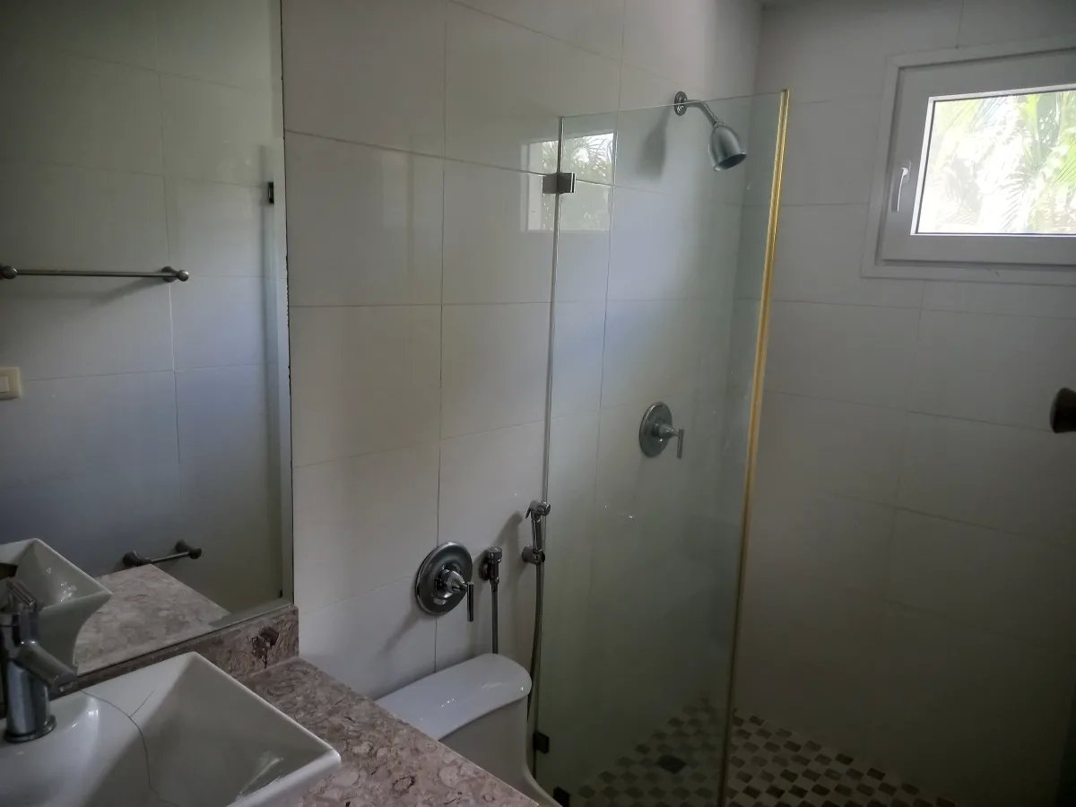 Venta de Casa Reposeida en PH Tucan Country Club, Cocolí, Panamá
