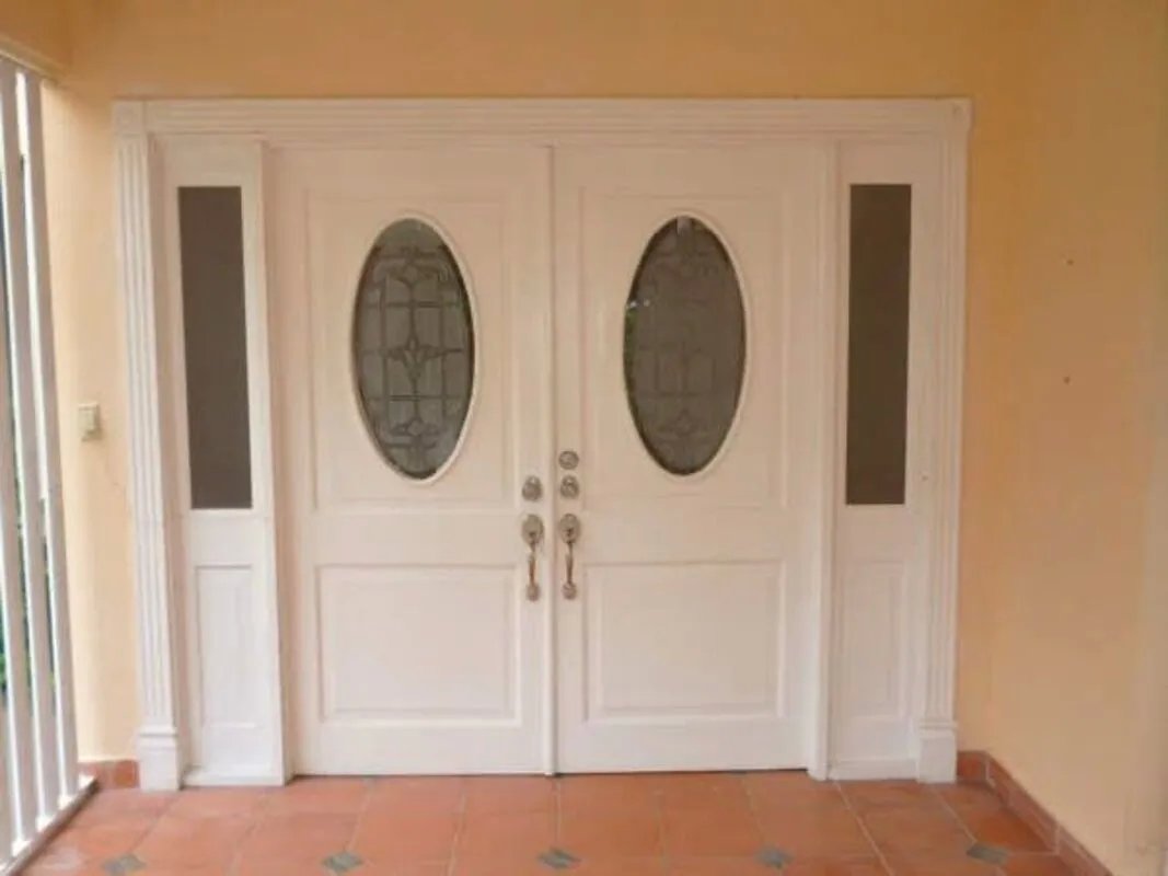Venta de Casa con Terreno en Coloncito, Chame