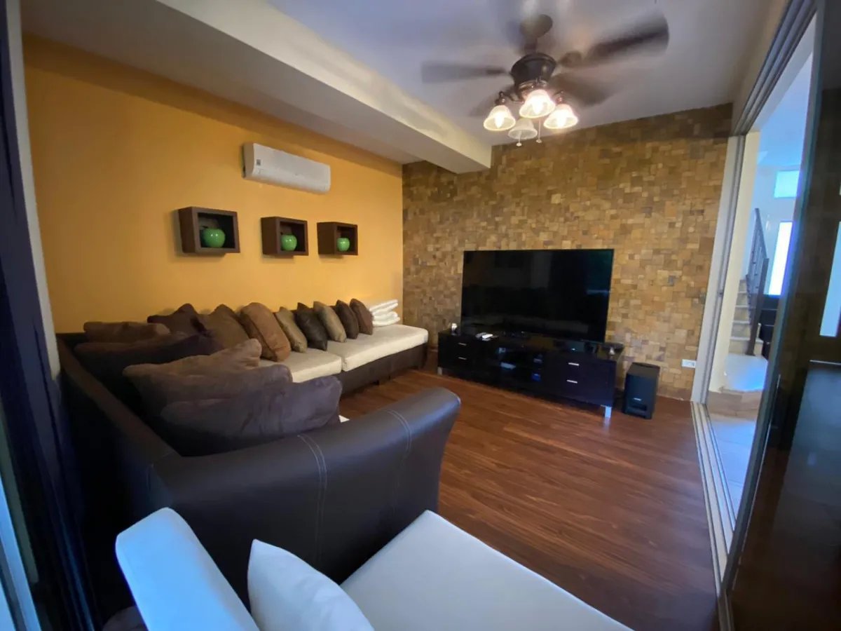 Venta o alquiler de casa en Clayton