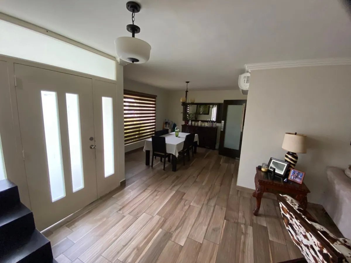 Venta o alquiler de casa en Clayton