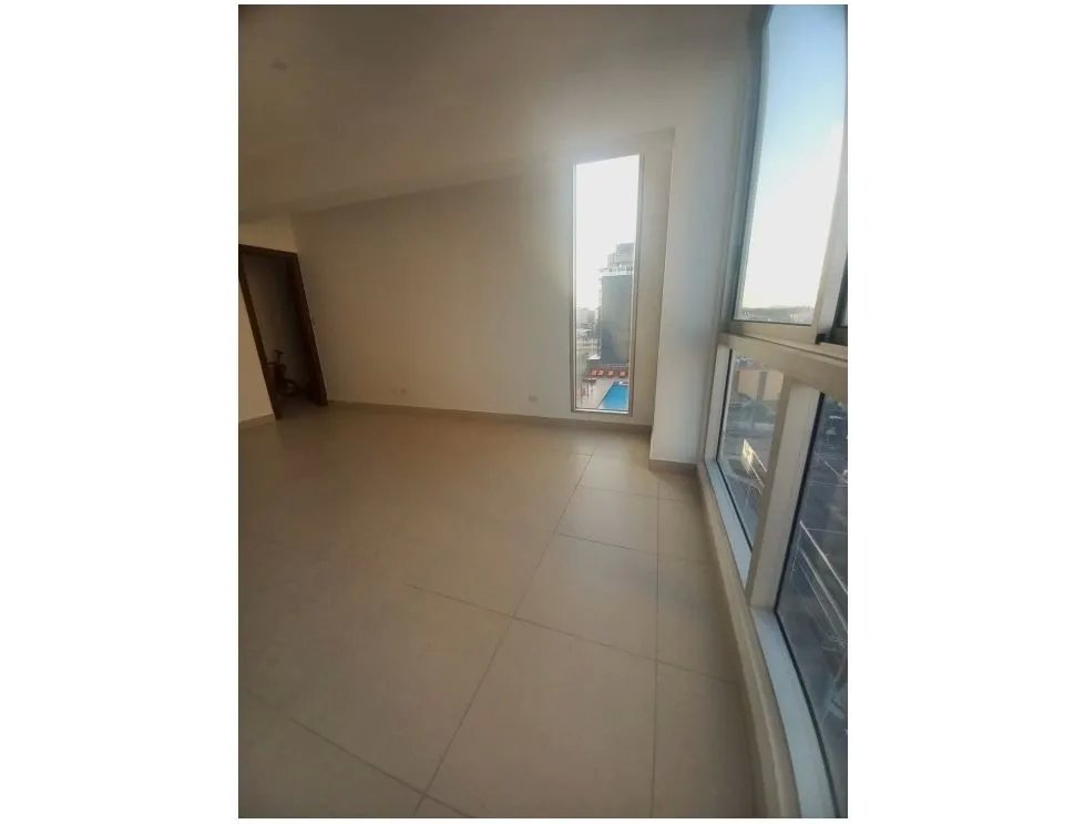 Apartment For Sale in Venta de apartamento en Avenida Balboa