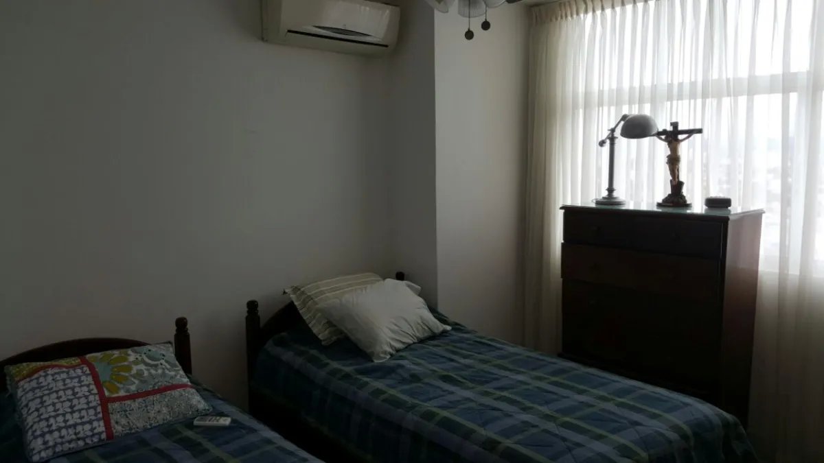Apartment For Sale in Plaza edison