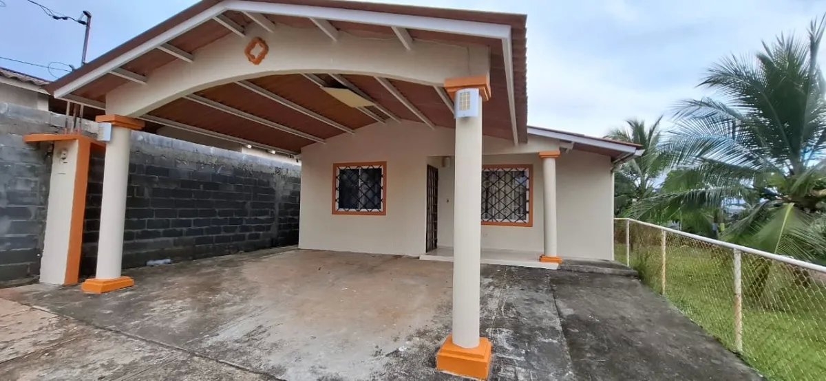 Single Family Detached For Rent in Residencial verde real
