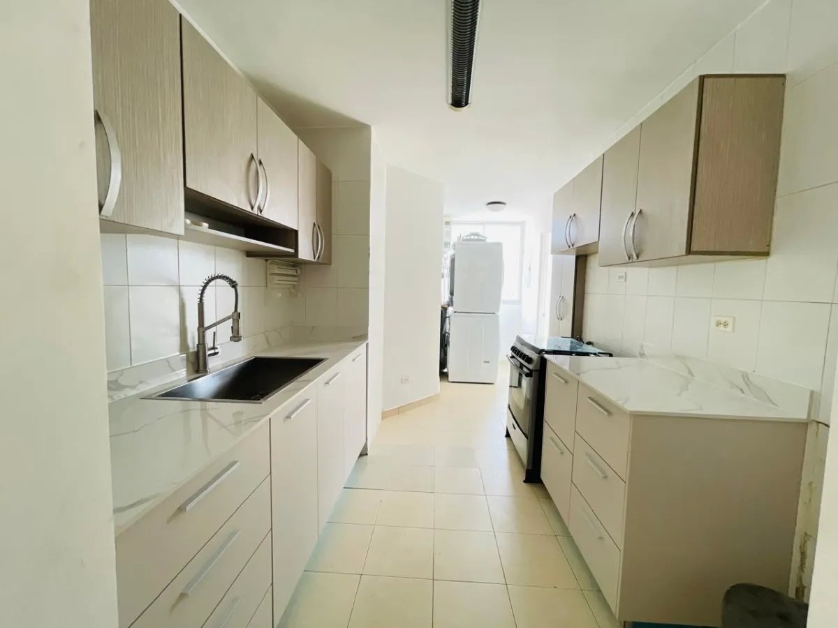 Apartment For Rent in Panama, Bella Vista, El Cangrejo