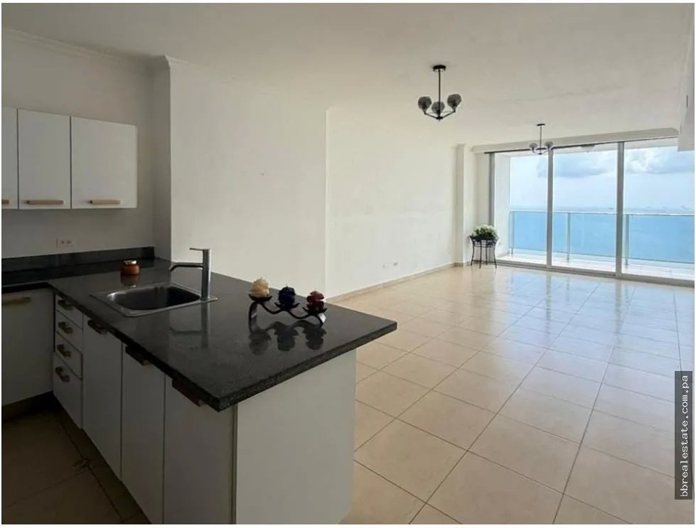 Alquiler de apartamento en Avenida Balboa, P.H. Waters On The Bay