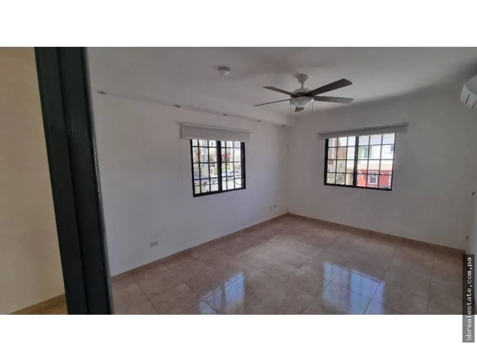 Venta de Casa en Vistas del Lago, Las Cumbres