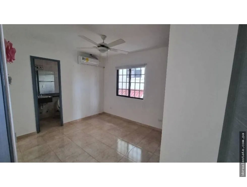 Venta de Casa en Vistas del Lago, Las Cumbres