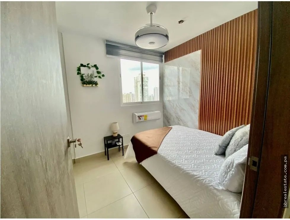 Venta de apartamento en 12 de Octubre, Ph CenterPoint