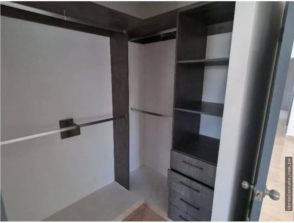 Venta de casa en Las Cumbres, Ph Vistas del Lago