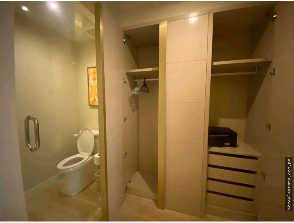 Alquiler de apartamento en Av Balboa, Ph Waldorf Astoria