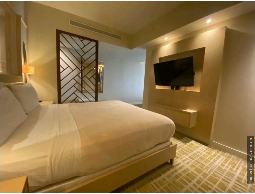 Alquiler de apartamento en Av Balboa, Ph Waldorf Astoria