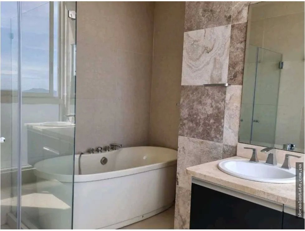 Apartment for sale in Panama