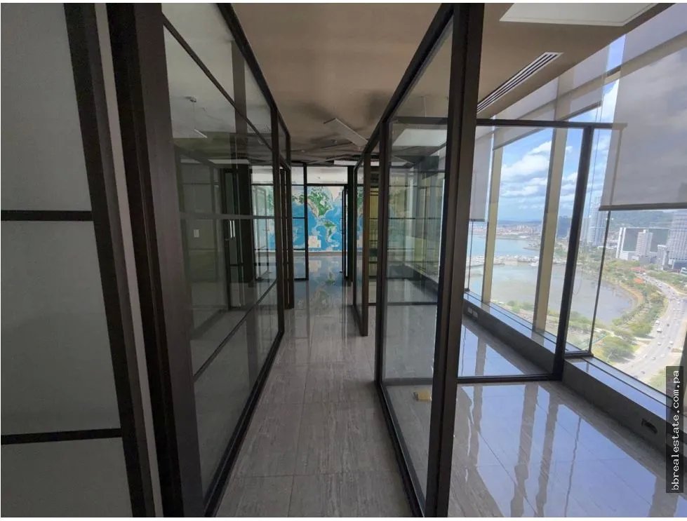 Alquiler de Oficina en Torre Bicsa, Av. Balboa