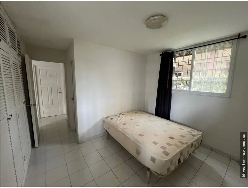 Venta de Apartamento en PH Brisas de Las Sabanas, Ave 12 de Octubre
