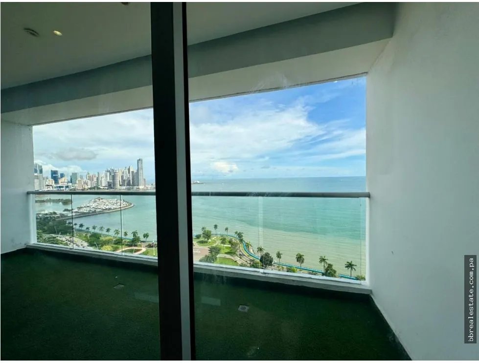 Venta de Apartamento en el PH The Rivage Tower, Avenida Balboa