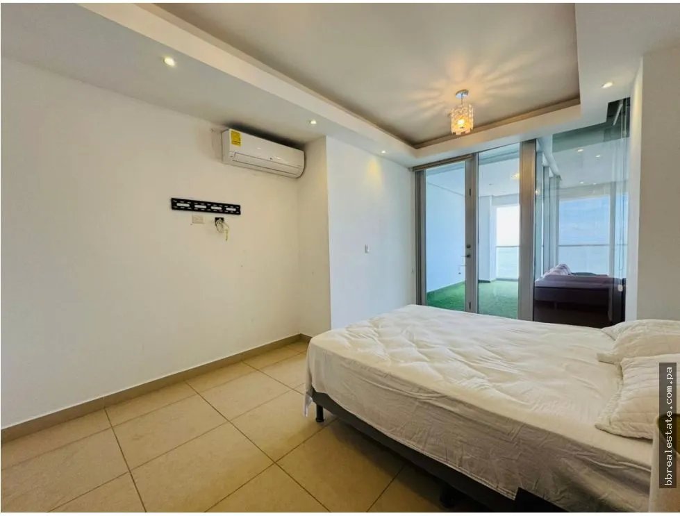 Venta de Apartamento en el PH The Rivage Tower, Avenida Balboa