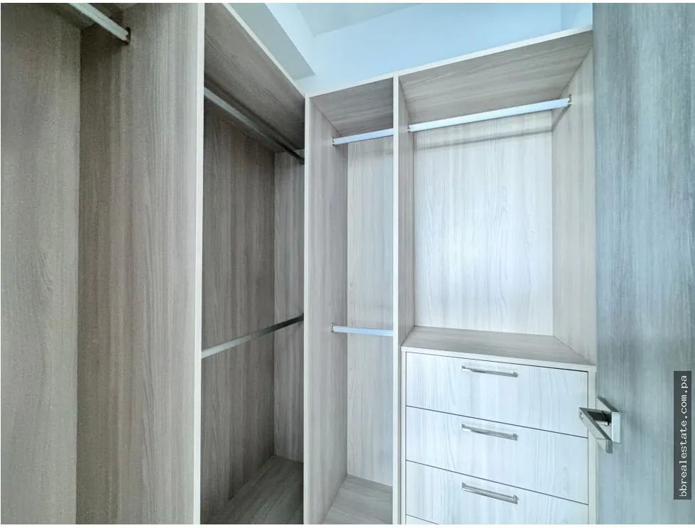 Alquiler de Apartamento en PH Costanera, Avenida Balboa