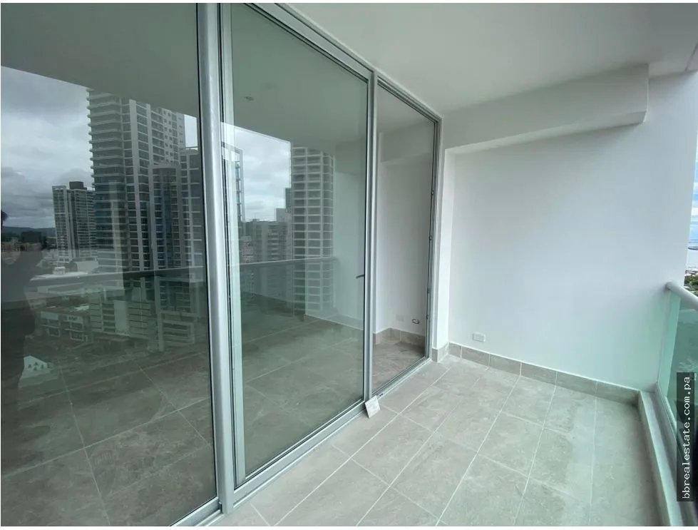 Venta De Apartamento en PH Costanera, Avenida Balboa