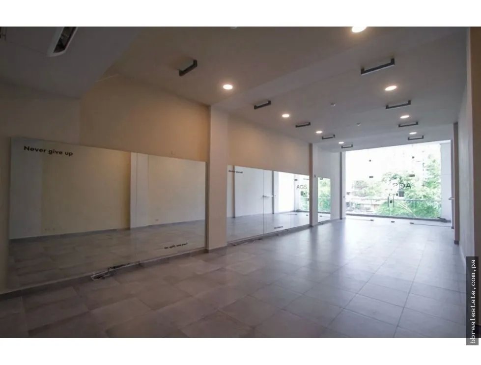 Alquiler de local comercial en San Francisco, Calle 76
