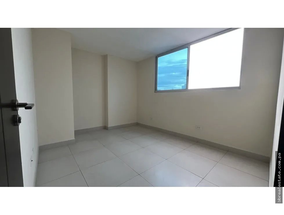 Venta de apartamento en Parque Lefevre, PH Arenas Park