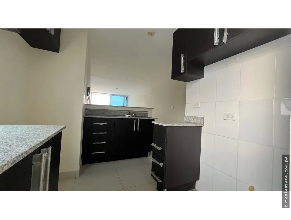 Venta de apartamento en Parque Lefevre, PH Arenas Park