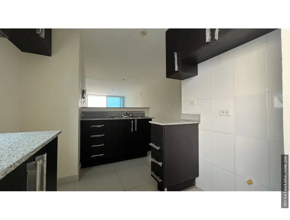 Venta de apartamento en Parque Lefevre, PH Arenas Park