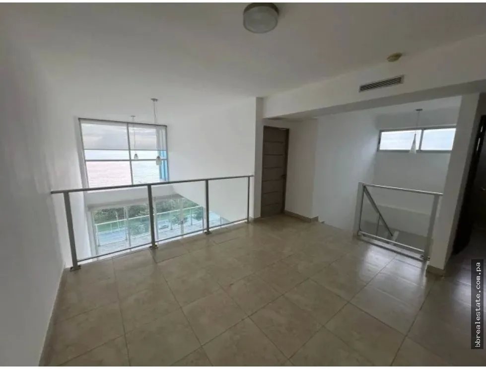 Alquiler de apartamento Tipo loft en Avenida Balboa, P.H. H2O