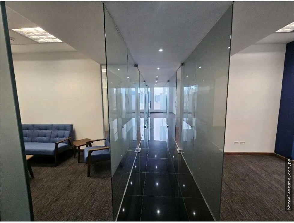 Alquiler de Oficina en Av Balboa, Torre Banesco
